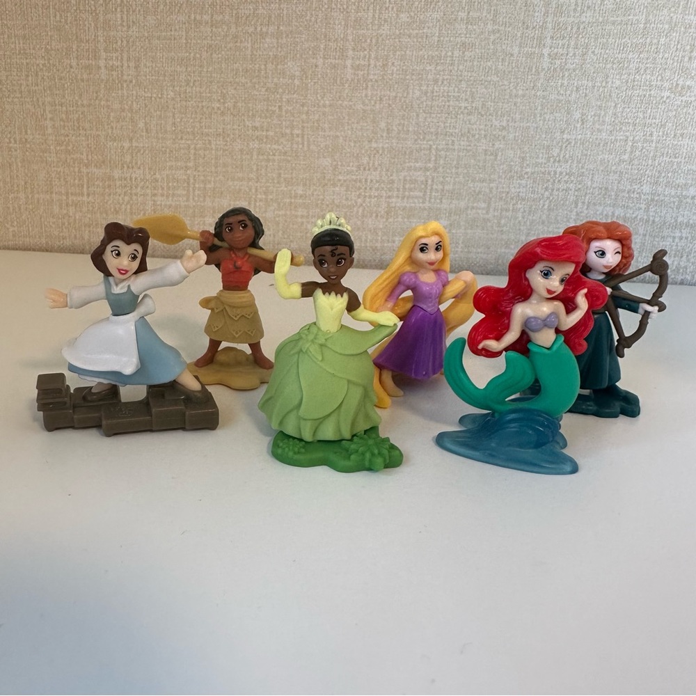 Disney kinder egg princess